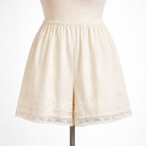 Vintage Lace Pettipants Slip Shorts Size S Cream Lingerie Romantic Boy Bloomers